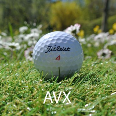 gebrauchter Golfball Titleist AVX